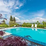 View With Pool *