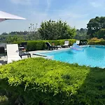 Appartement View With Pool