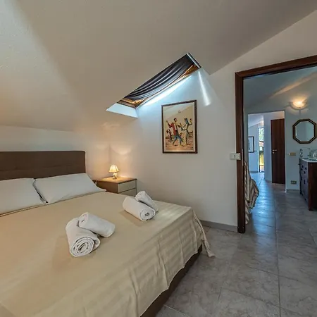 Daire View With Pool Alba (Piedmont)