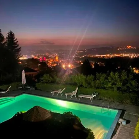 View With Pool * Alba (Piedmont)