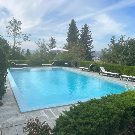 Apartment View With Pool *
